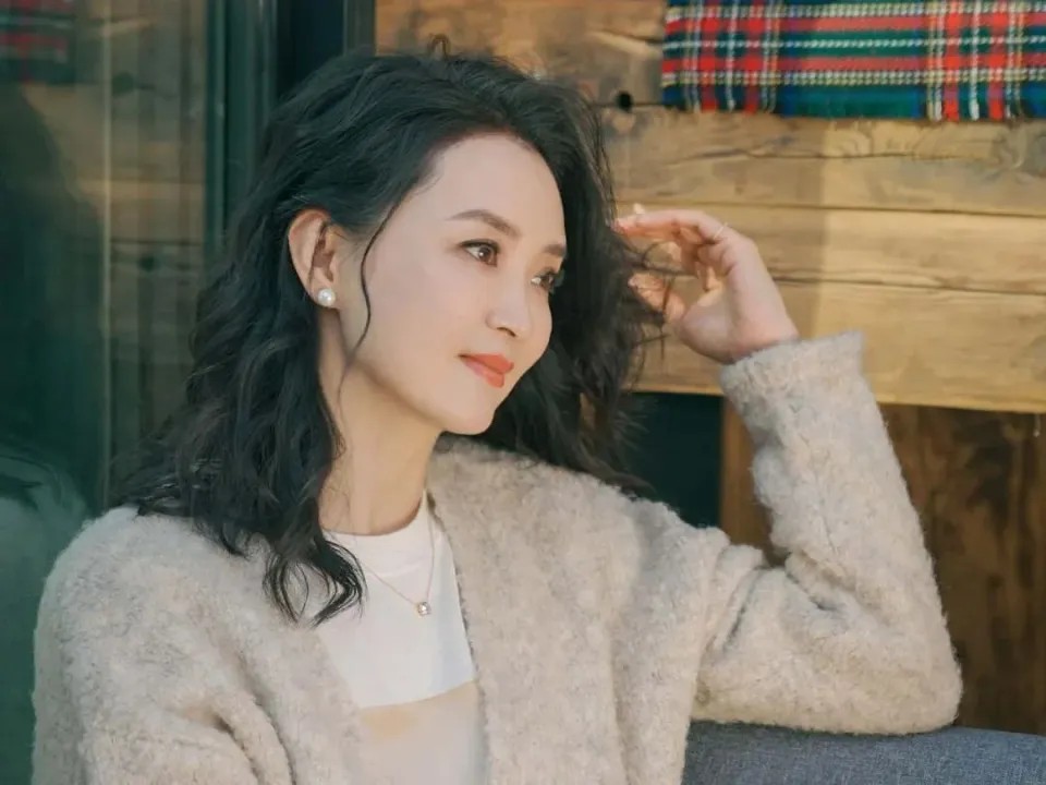 Lisa创造K-POP新纪元:官宣24小时后引爆全网,奥斯卡舞台首秀倒计时7天