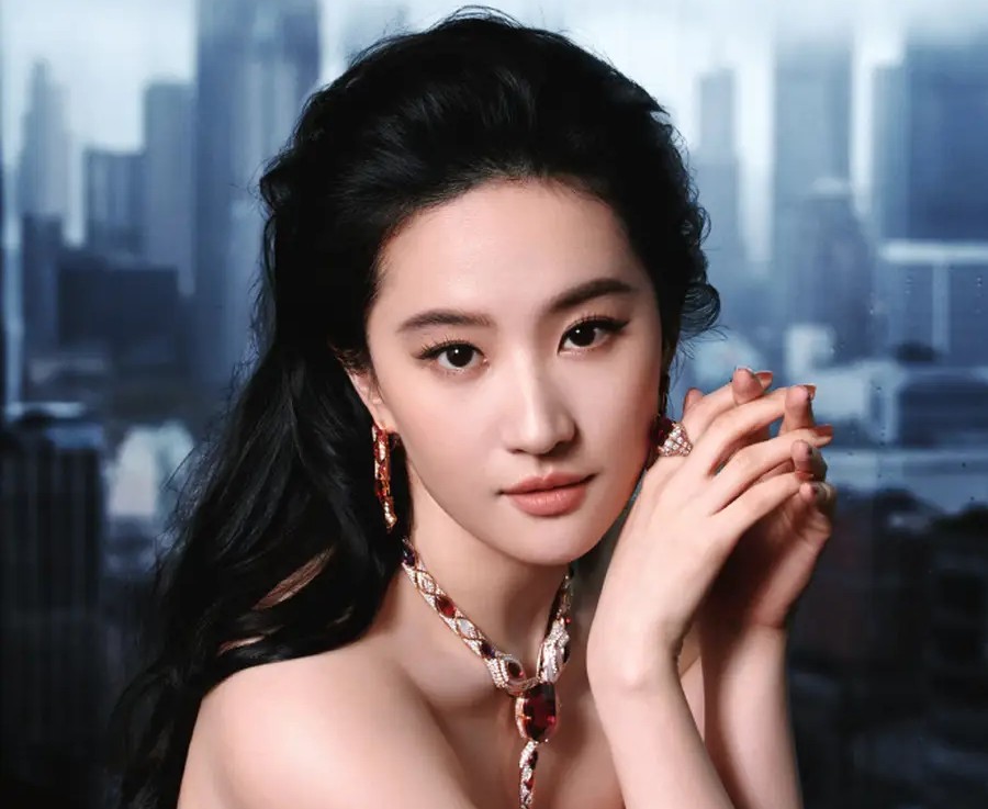归国后越混越差?女星宋茜引发压轴风波,周洁琼赖冠霖查无此人