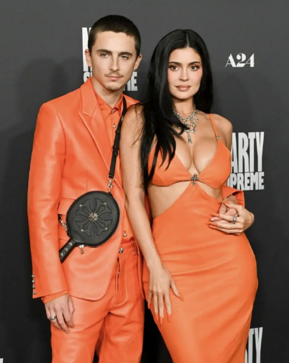 休假途中解决研究关键问题，这位博士后能吃苦也爱玩